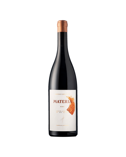 Botella de vino tinto Materia 2020 de la bodega Chozas Carrascal