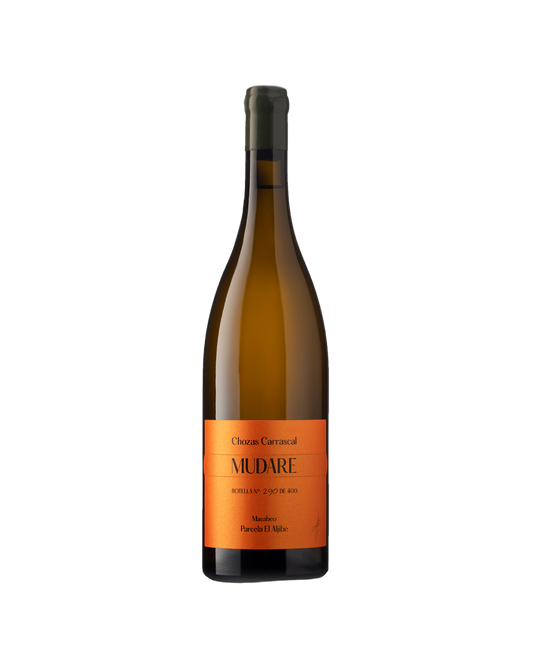 Botella de vino blanco Mudare 2020 de la bodega Chozas Carrascal